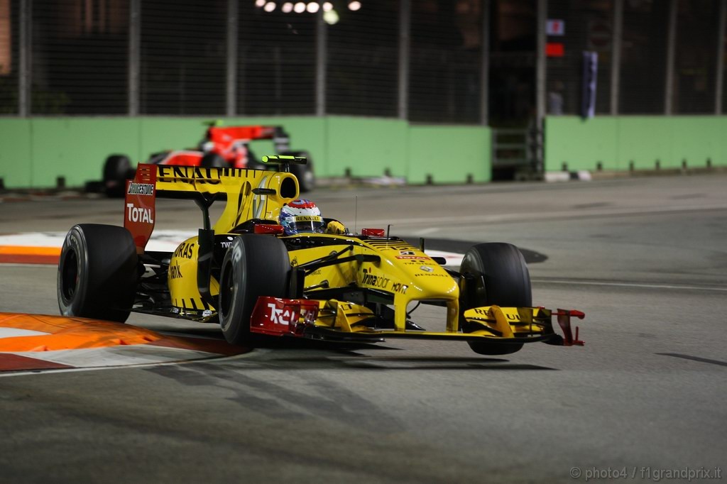 GP Singapore, Qualifiche, Vitaly Petrov (RUS), Renault F1 Team, R30 