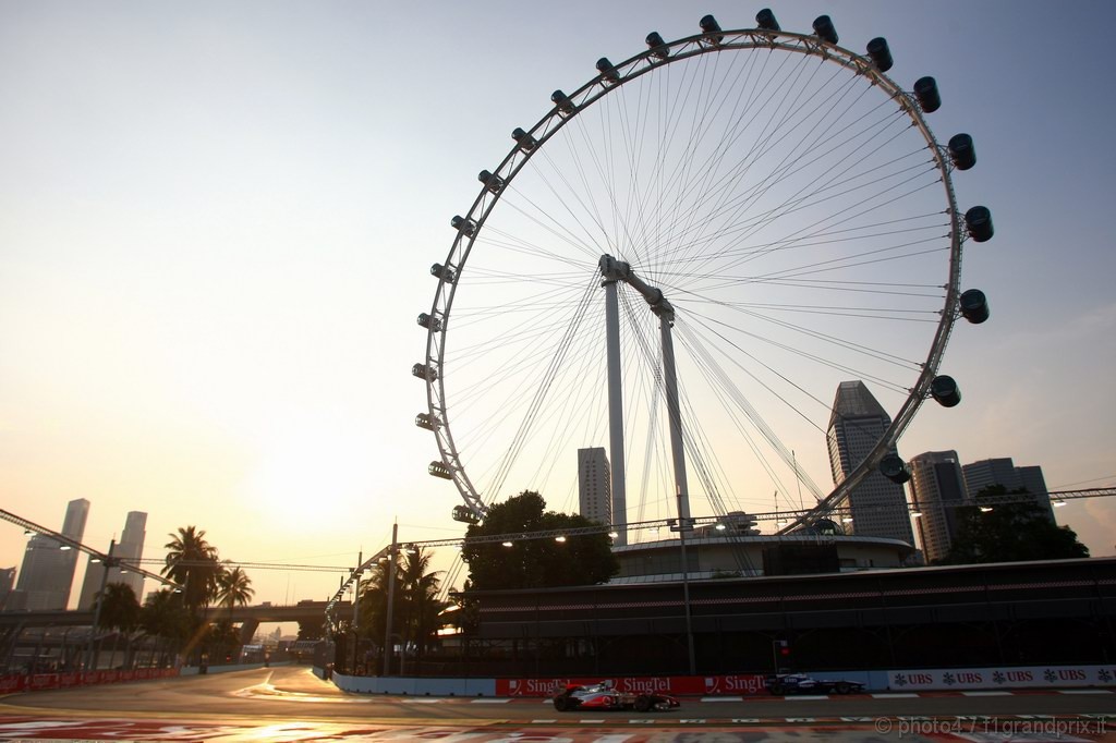 GP Singapore, Prove Libere 1, Venerdi', Lewis Hamilton (GBR), McLaren  Mercedes, MP4-25 