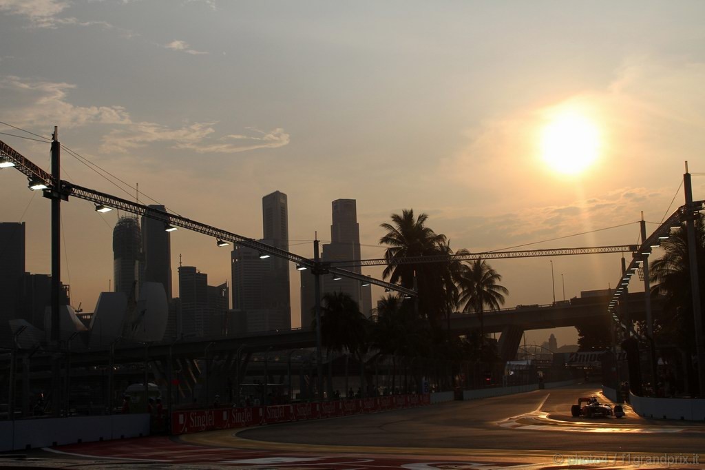GP Singapore, Prove Libere 1, Venerdi', Jenson Button (GBR), McLaren  Mercedes, MP4-25 
