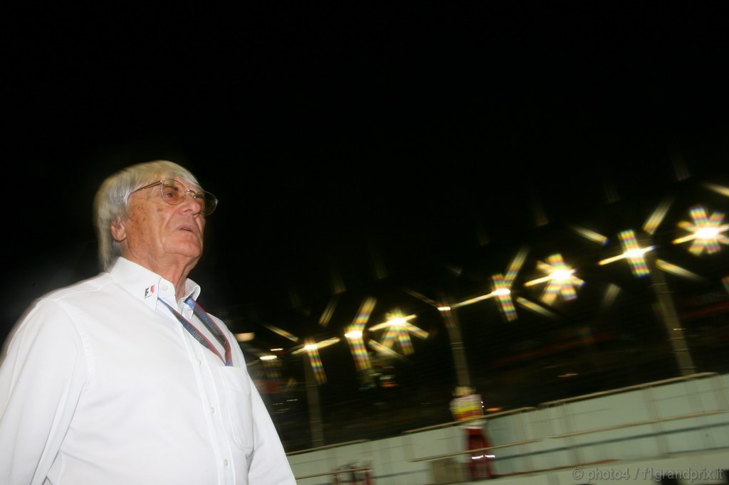 GP Singapore, Prove Libere 1, Venerdi', Bernie Ecclestone (GBR), President e CEO of Formula One Management  