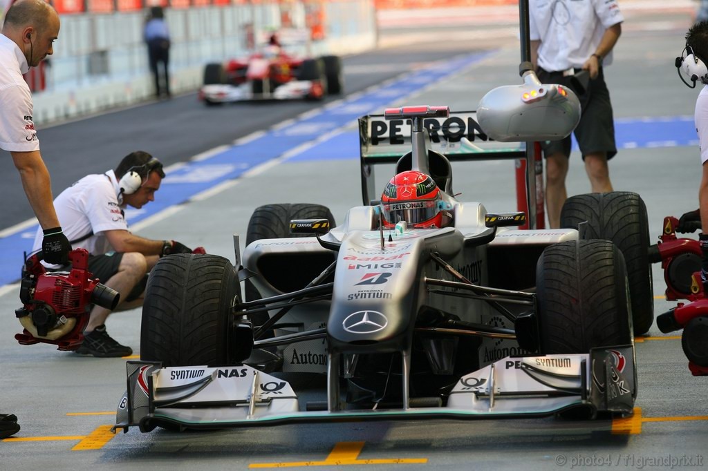 GP Singapore, Prove Libere 1, Venerdi', Michael Schumacher (GER), Mercedes GP  F1 Team, MGP W01 