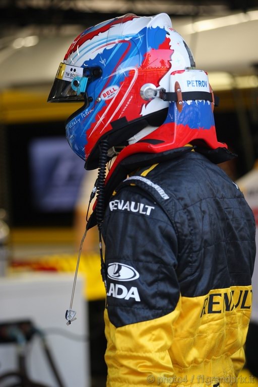 GP Singapore, Prove Libere 1, Venerdi', Vitaly Petrov (RUS), Renault F1 Team, R30 