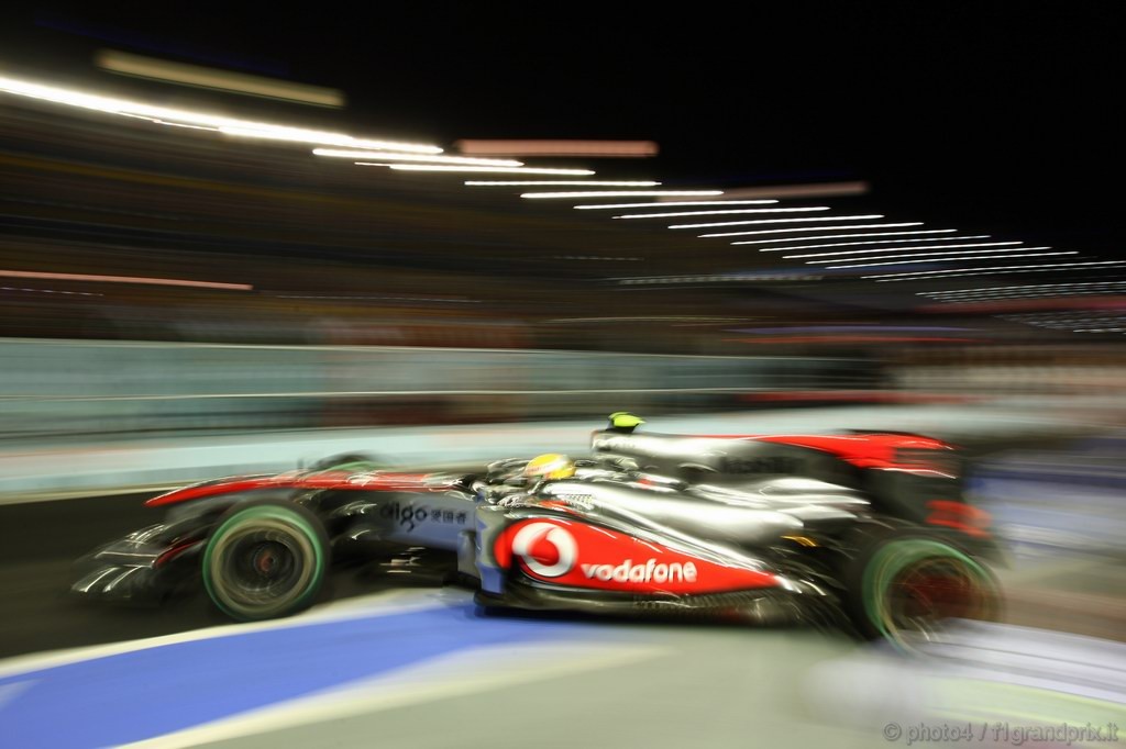 GP Singapore, Prove Libere 2, Venerdi', Lewis Hamilton (GBR), McLaren  Mercedes, MP4-25 