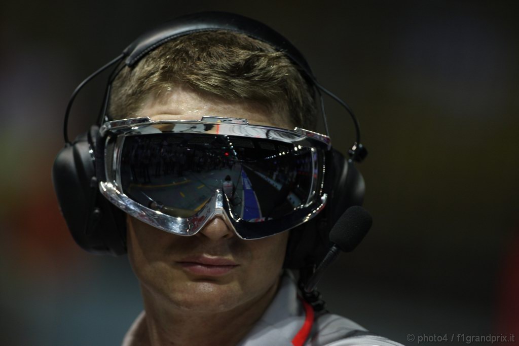 GP Singapore, Prove Libere 2, Venerdi', mechanic Mclaren Mercedes