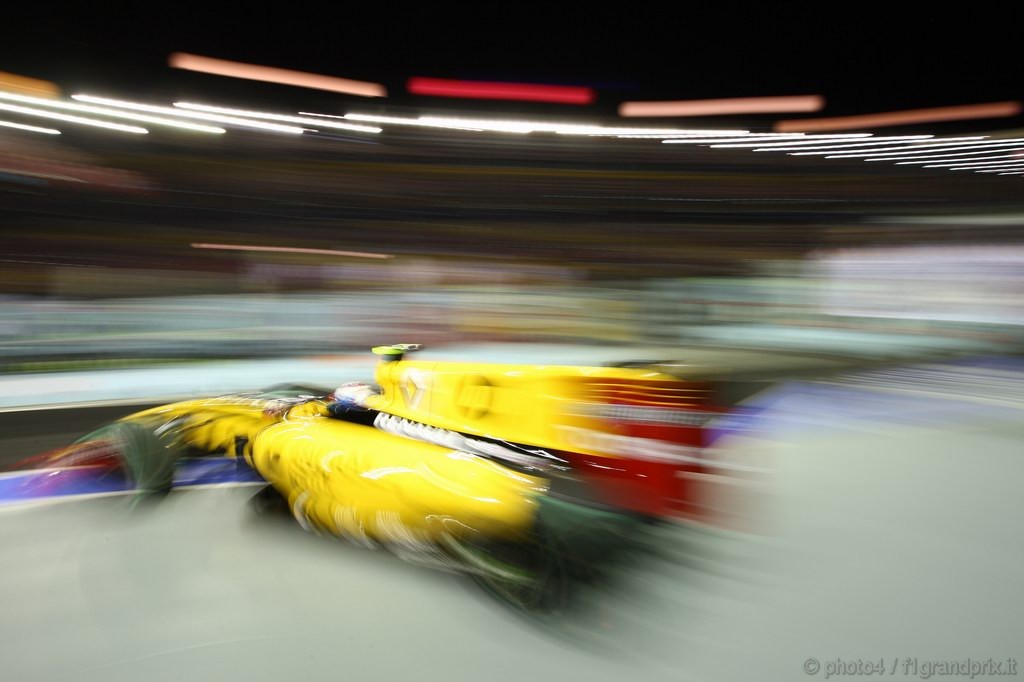GP Singapore, Prove Libere 2, Venerdi', Vitaly Petrov (RUS), Renault F1 Team, R30 