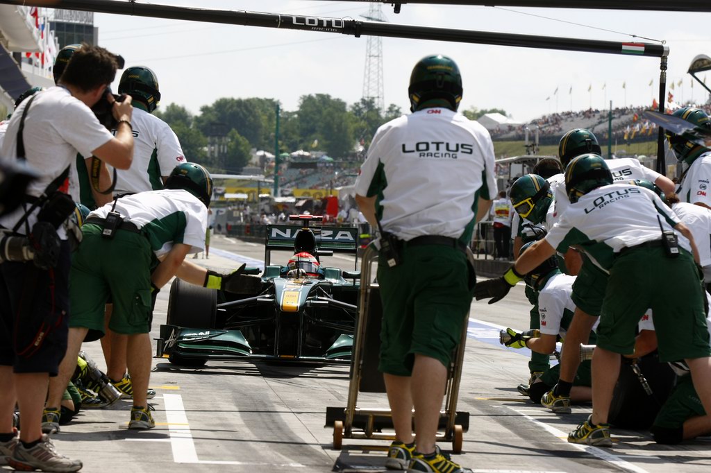 GP Ungheria, 2010 Hungarian Grand Prix - Venerdi'
Hungaroring, Budapest, Hungary
30th July 2010
World Copyright: Charles Coates/LAT Photographic
ref: Digital Image _26Y0427