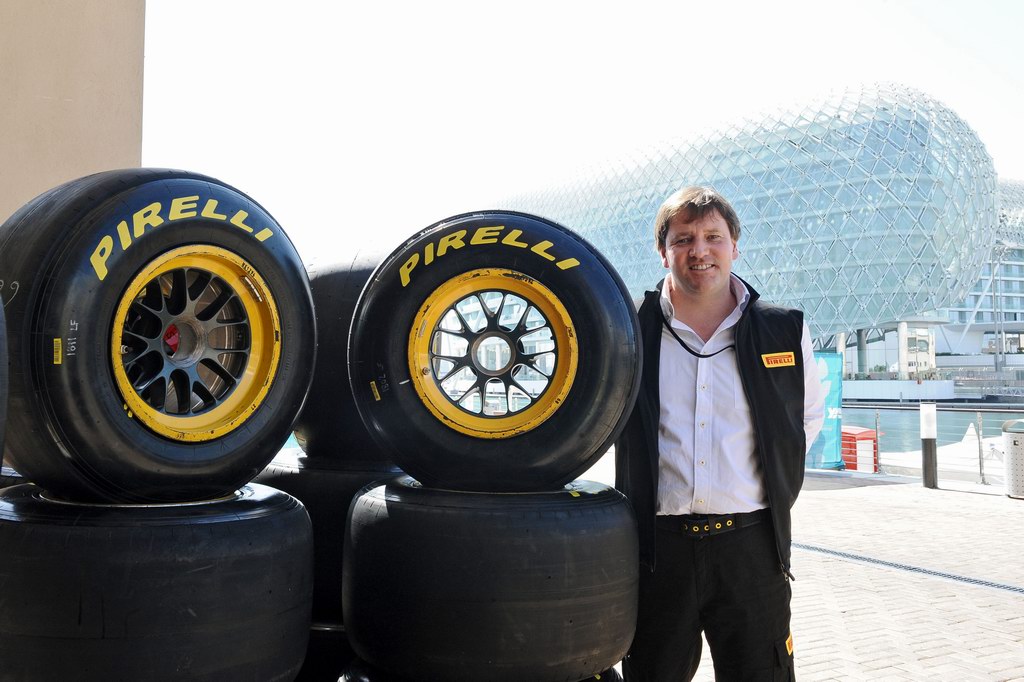 Test Pirelli Abu Dhabi