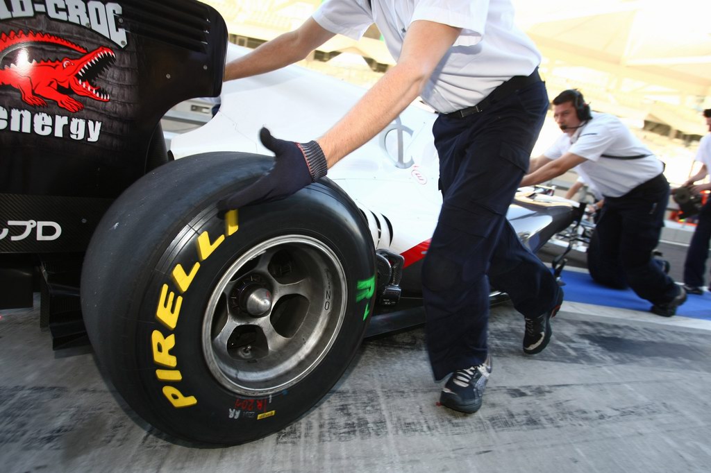 Test Pirelli Abu Dhabi, 
Kamui Kobayashi (JAP), BMW Sauber F1 Team 