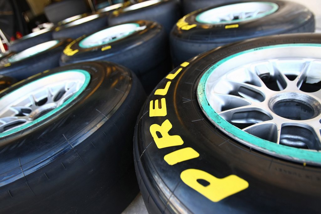 Test Pirelli Abu Dhabi, 
Pirelli Tyres 