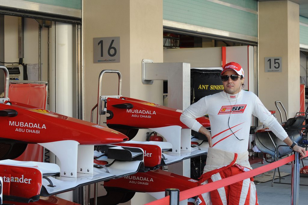 Test Pirelli Abu Dhabi
