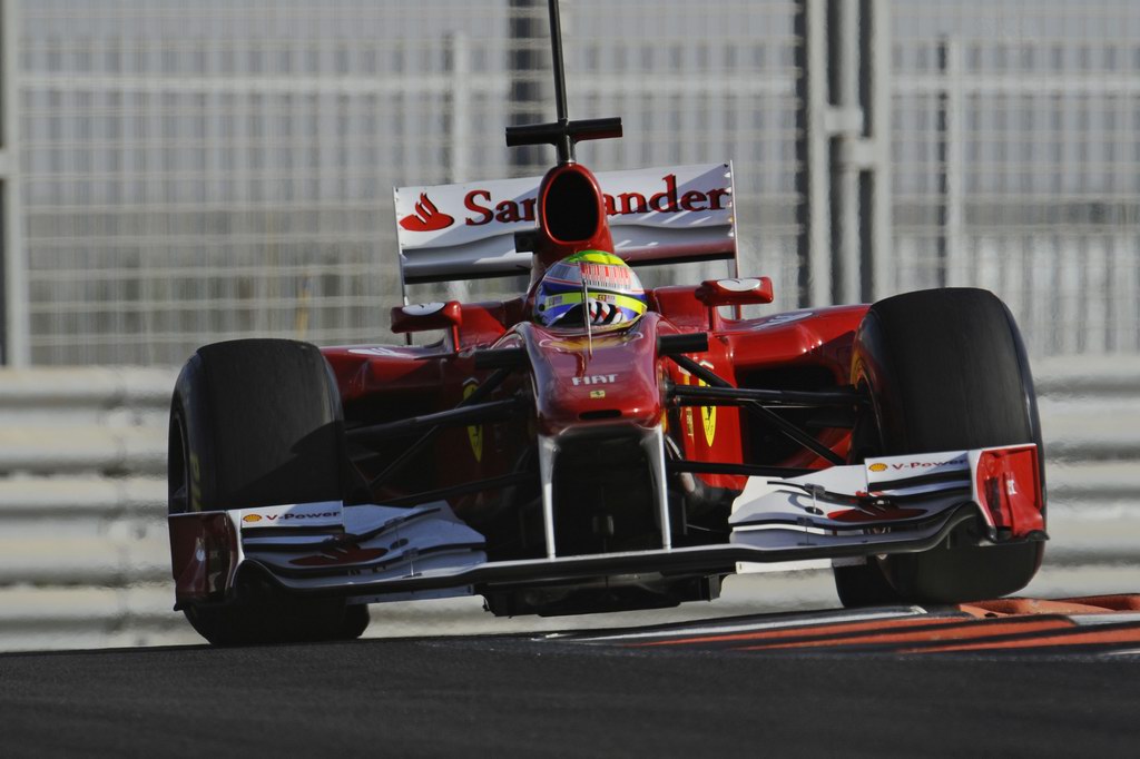 Test Pirelli Abu Dhabi