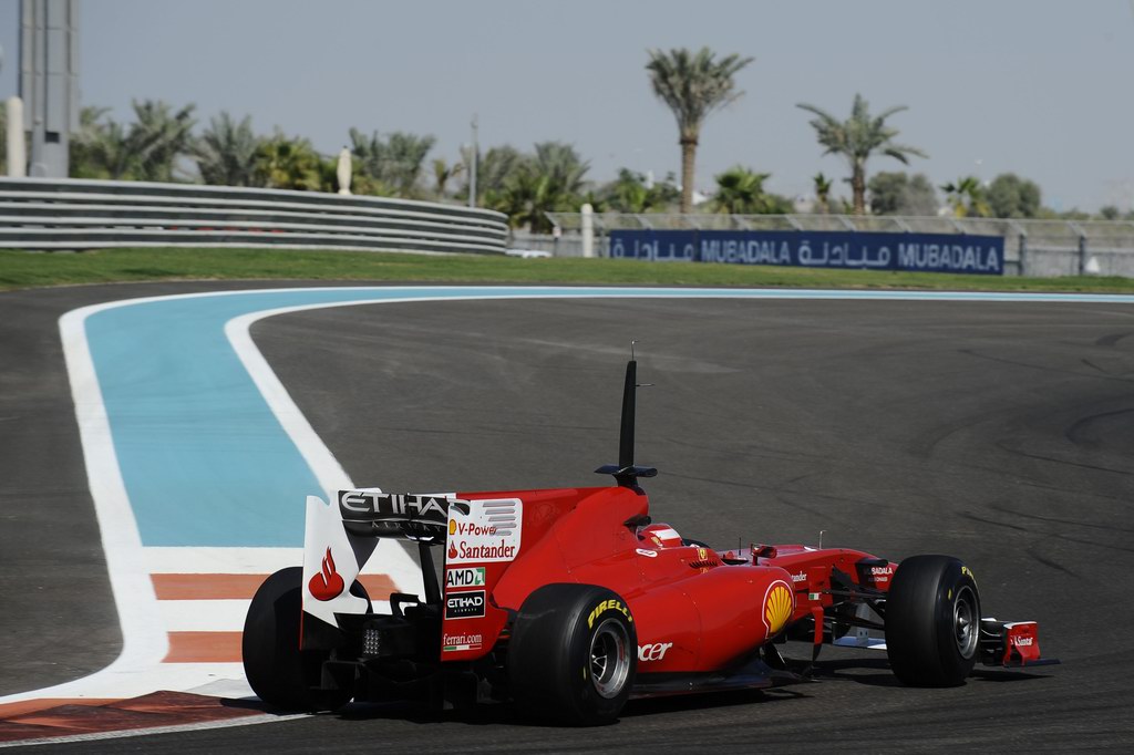 Test Pirelli Abu Dhabi