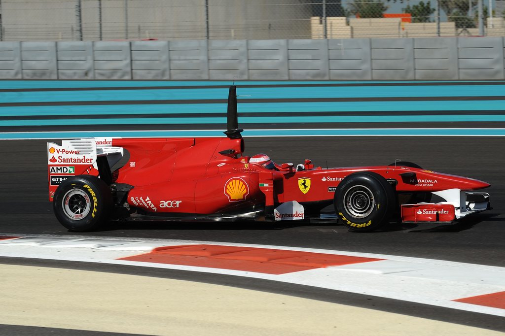 Test Pirelli Abu Dhabi