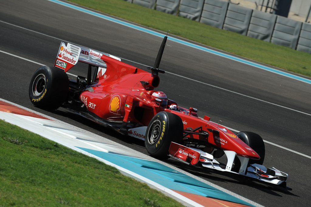 Test Pirelli Abu Dhabi