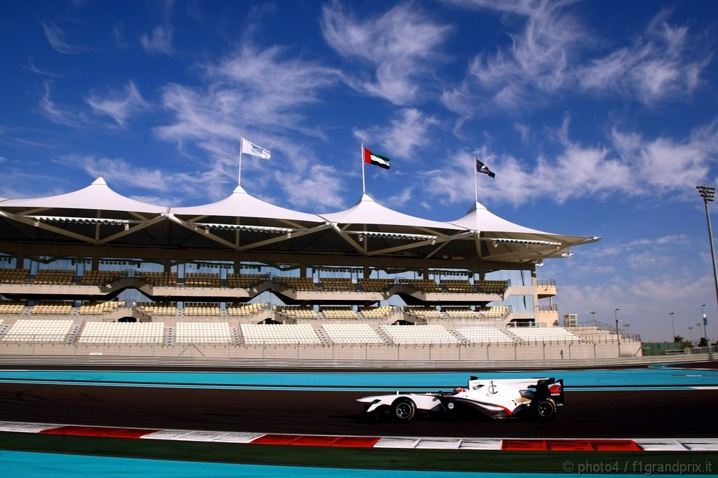 Test Pirelli Abu Dhabi, 
Kamui Kobayashi (JAP), BMW Sauber F1 Team 