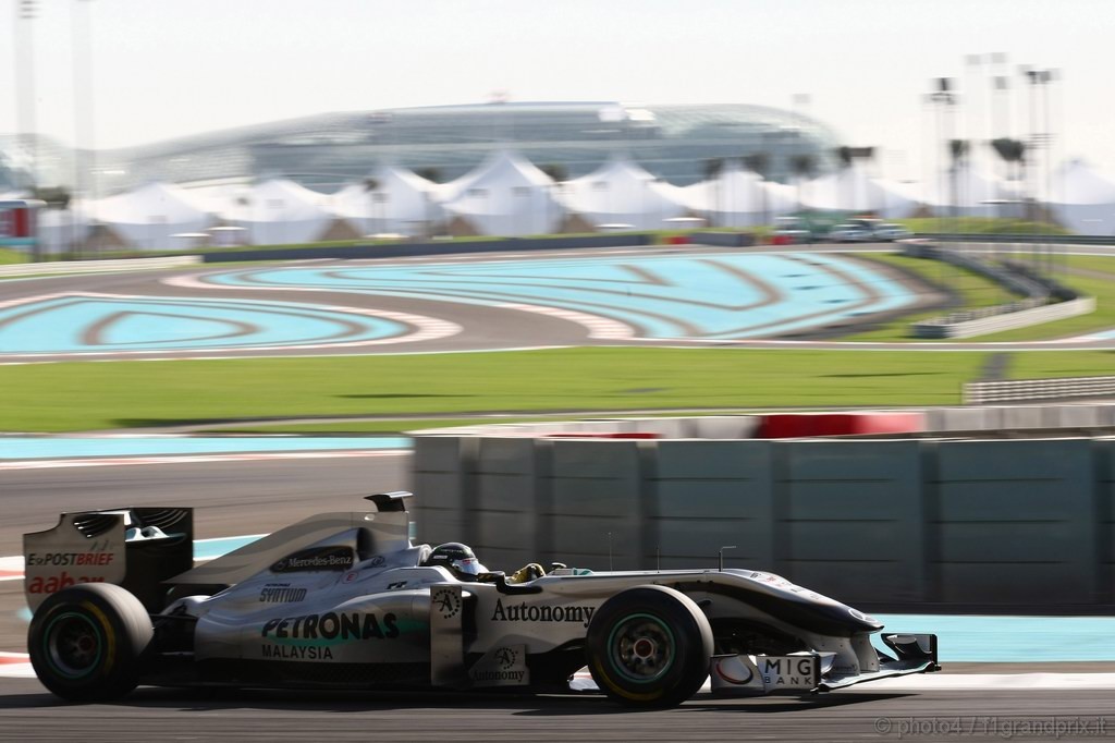 Test Pirelli Abu Dhabi, 
Nico Rosberg (GER), Mercedes GP Petronas 