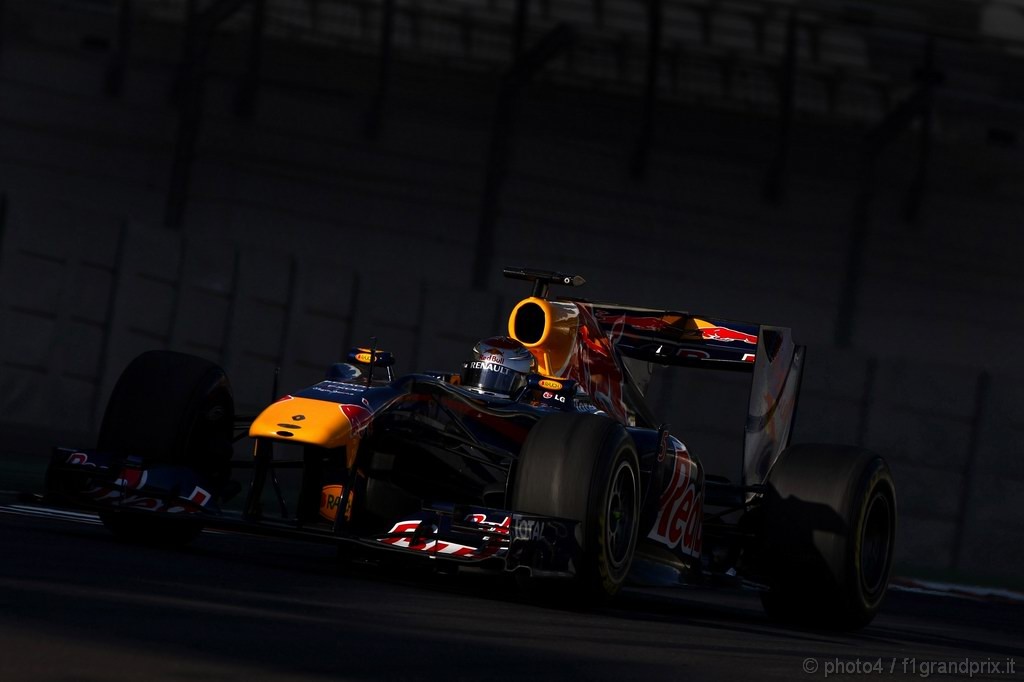 Test Pirelli Abu Dhabi, 
Sebastian Vettel (GER), Red Bull Racing 