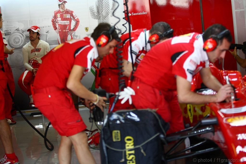 Test Pirelli Abu Dhabi, 
Fernando Alonso (ESP), Ferrari 