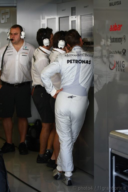 Test Pirelli Abu Dhabi, 
Michael Schumacher (GER), Mercedes GP Petronas