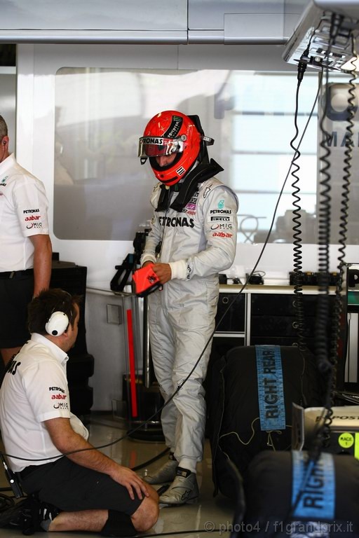 Test Pirelli Abu Dhabi, 
Michael Schumacher (GER), Mercedes GP Petronas 