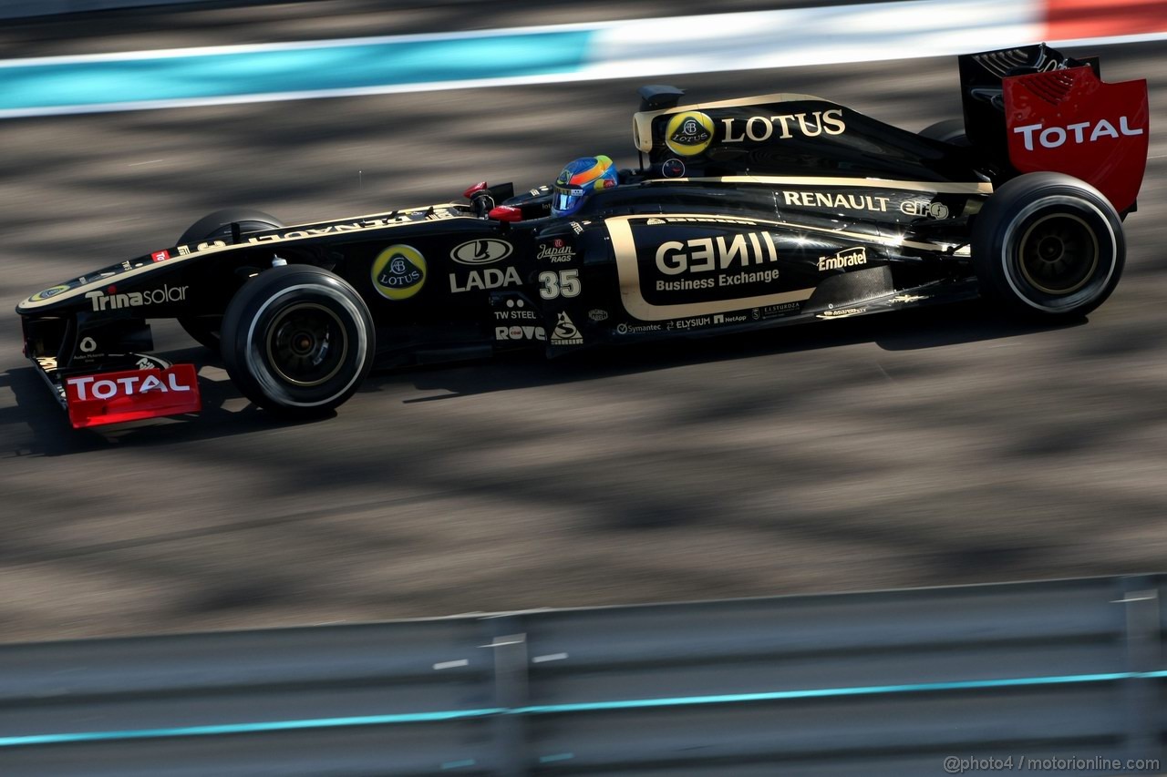 Abu Dhabi Test Novembre 2011, 15.11.2011 Abu Dhabi, UEA,
Robert Wickens (CDN), Team Lotus Renault  - Formula 1 Testing Rookie Test, day 1 - Formula 1 World Championship - 