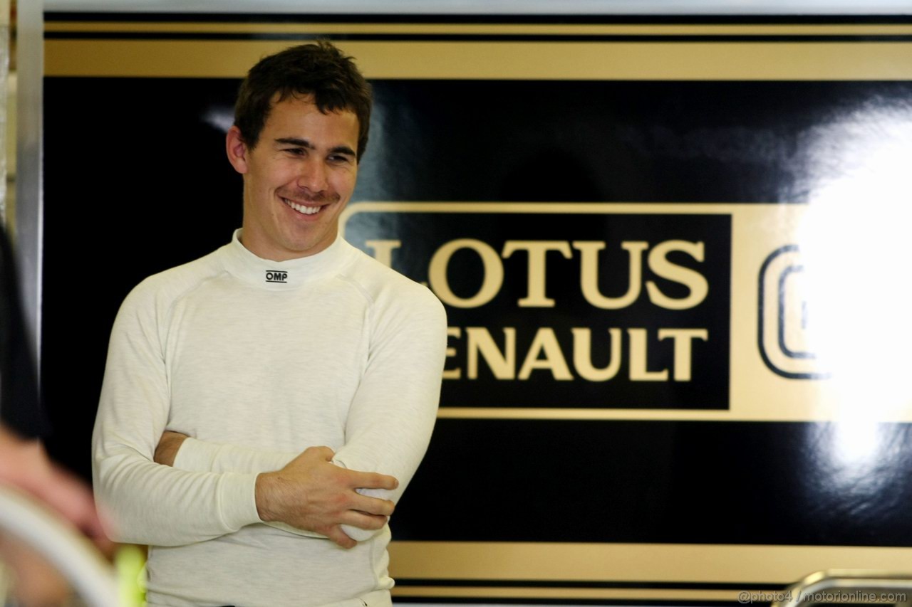Abu Dhabi Test Novembre 2011, 15.11.2011 Abu Dhabi, UEA,
Robert Wickens (CDN), Team Lotus Renault  - Formula 1 Testing Rookie Test, day 1 - Formula 1 World Championship - 
