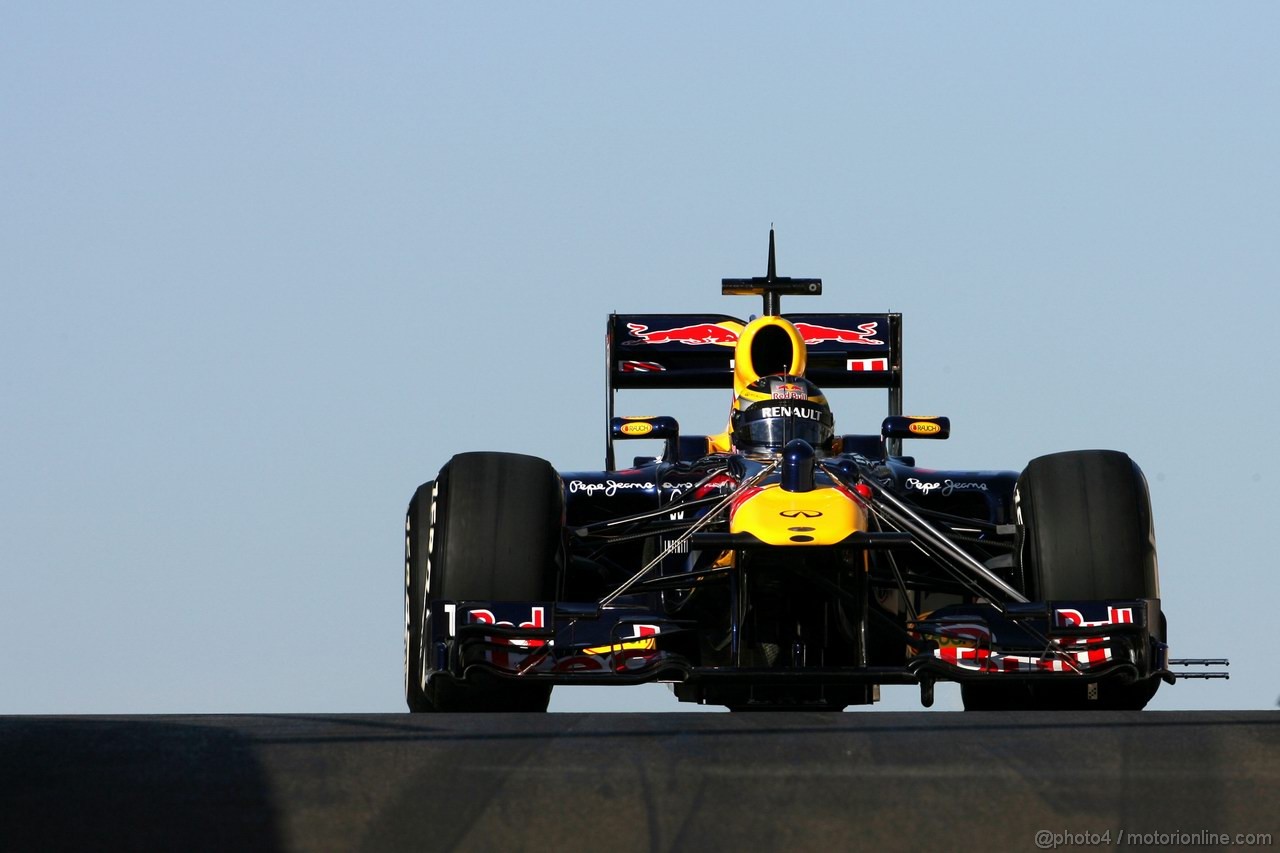 Abu Dhabi Test Novembre 2011, 15.11.2011 Abu Dhabi, UEA,
Jean-Eric Vergne (FRA), Red Bull Racing - Formula 1 Testing Rookie Test, day 1 - Formula 1 World Championship -
