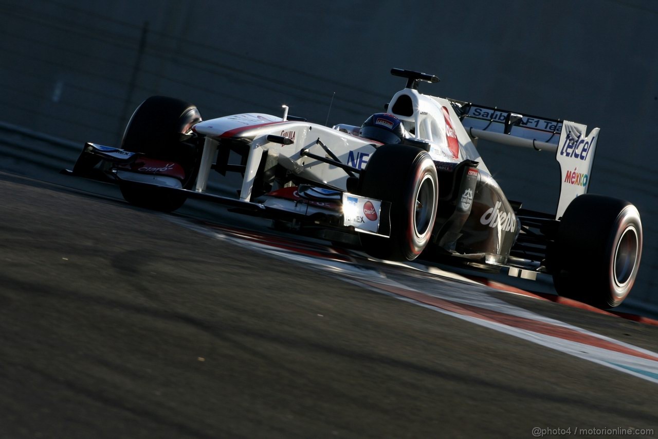 Abu Dhabi Test Novembre 2011, 15.11.2011 Abu Dhabi, UEA,
Fabio Leimer (CH), Sauber F1 Team F1 Team  - Formula 1 Testing Rookie Test, day 1 - Formula 1 World Championship - 