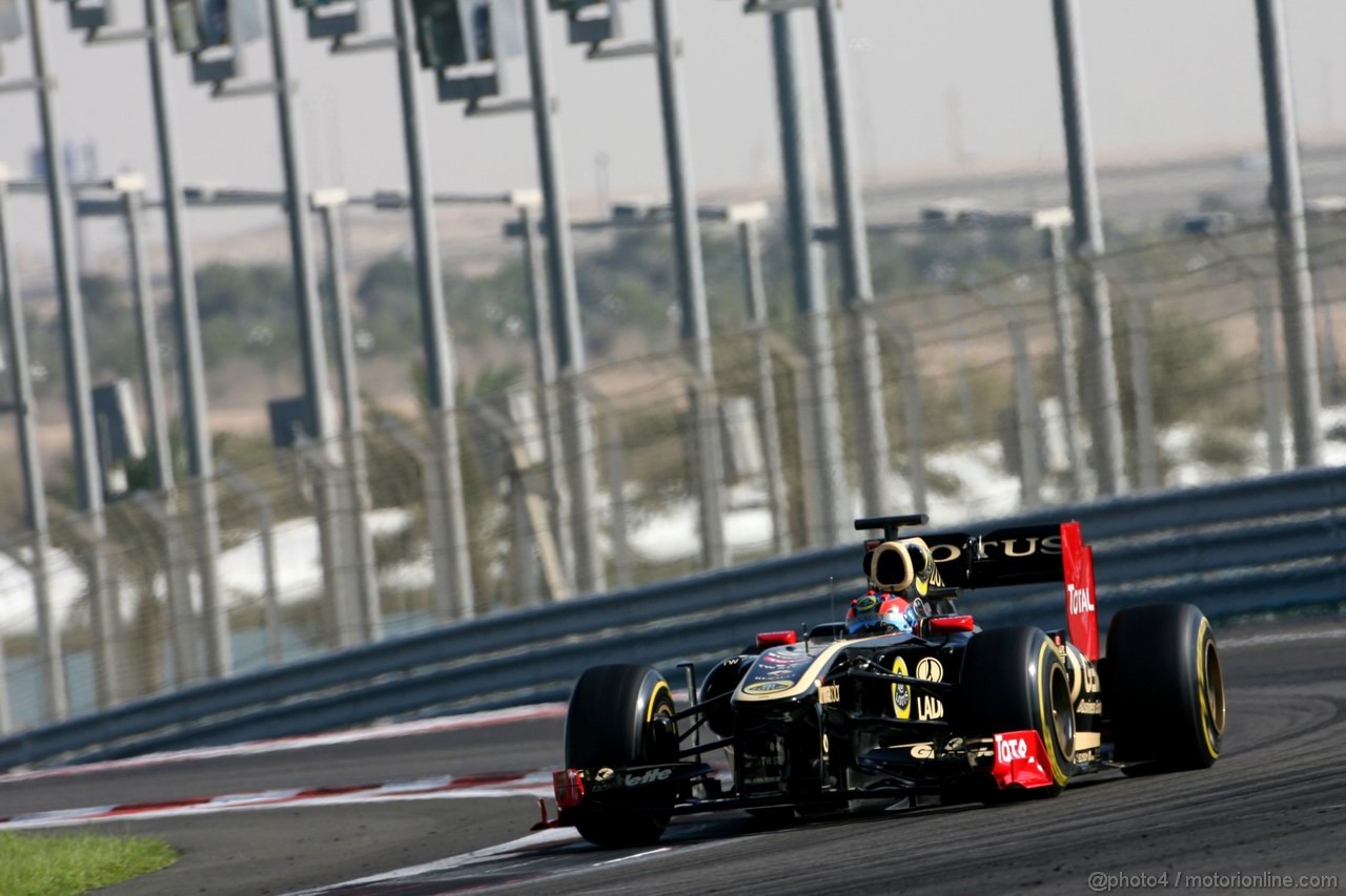 Abu Dhabi Test Novembre 2011, 16.11.2011 Abu Dhabi, UEA,
Kevin Korjus (FIN), Team Lotus Renault  - Formula 1 Testing Rookie Test, day 2 - Formula 1 World Championship - 