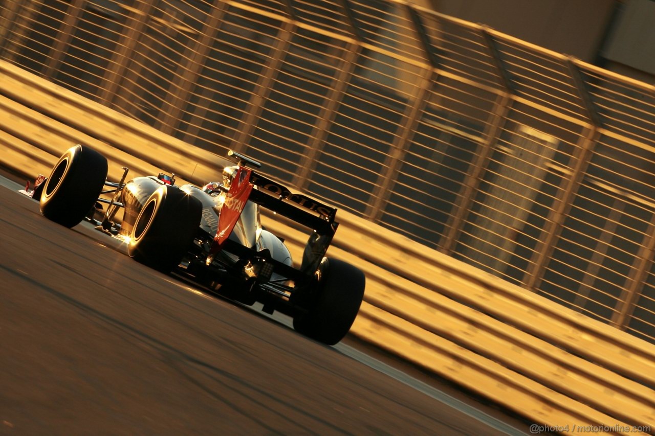Abu Dhabi Test Novembre 2011, 16.11.2011 Abu Dhabi, UEA,
Kevin Korjus (FIN), Team Lotus Renault  - Formula 1 Testing Rookie Test, day 2 - Formula 1 World Championship - 