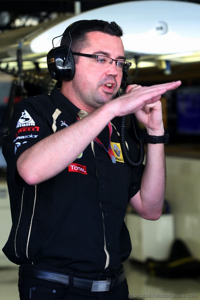 Abu Dhabi Test Novembre 2011, 16.11.2011 Abu Dhabi, UEA,
Eric Boullier (FRA), Team Principal, Lotus Renault GP  - Formula 1 Testing Rookie Test, day 2 - Formula 1 World Championship 