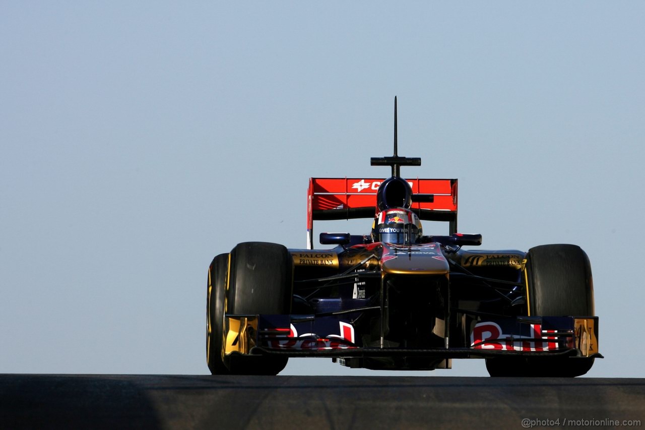 Abu Dhabi Test Novembre 2011, 17.11.2011 Abu Dhabi, UEA,
Stefano Coletti (MC), Scuderia Toro Rosso  - Formula 1 Testing Rookie Test, day 3 - Formula 1 World Championship - 