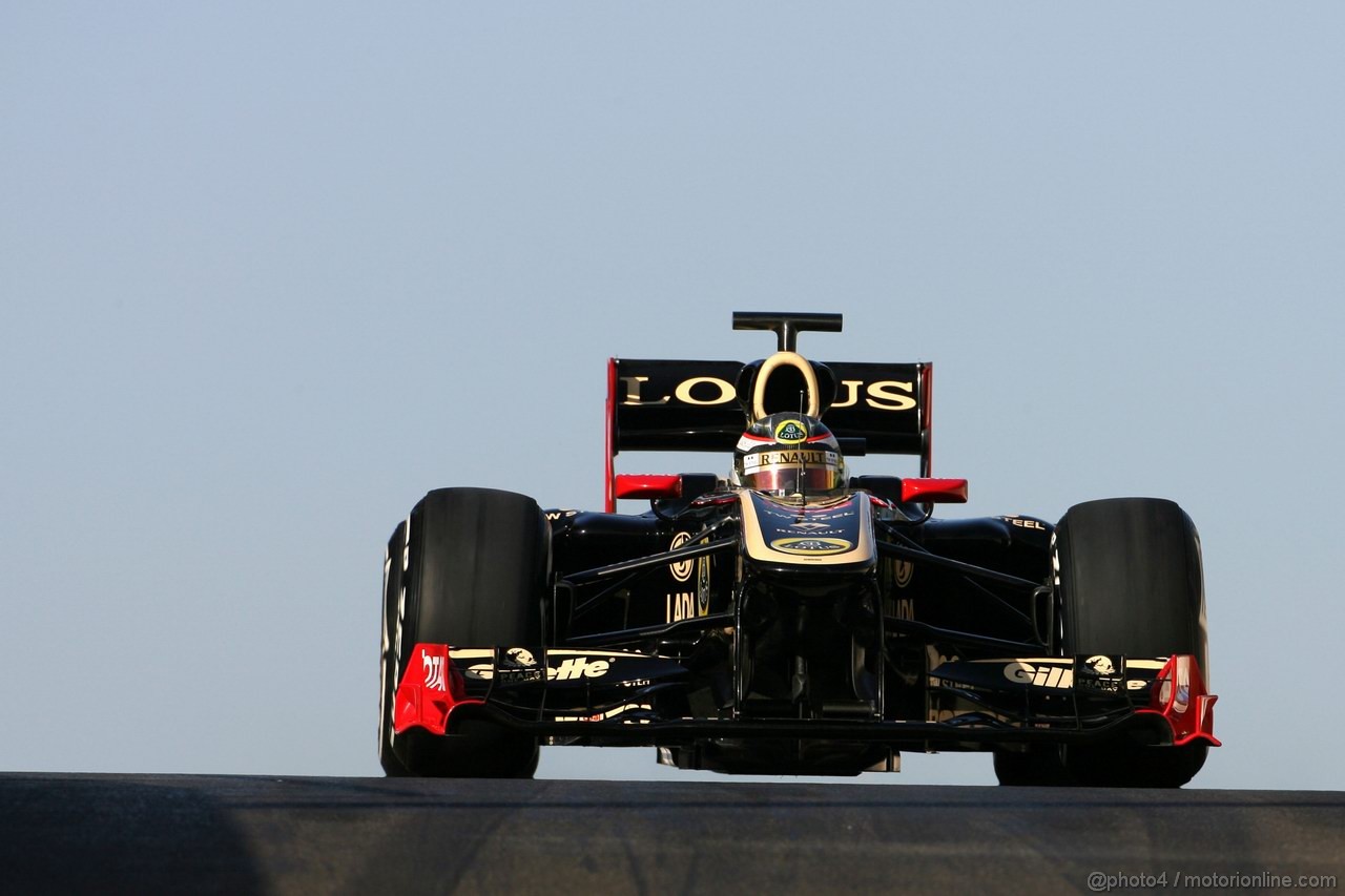 Abu Dhabi Test Novembre 2011, 17.11.2011 Abu Dhabi, UEA,
Jan Charrouz (CZE), HRT Racing Team  - Formula 1 Testing Rookie Test, day 3 - Formula 1 World Championship - 