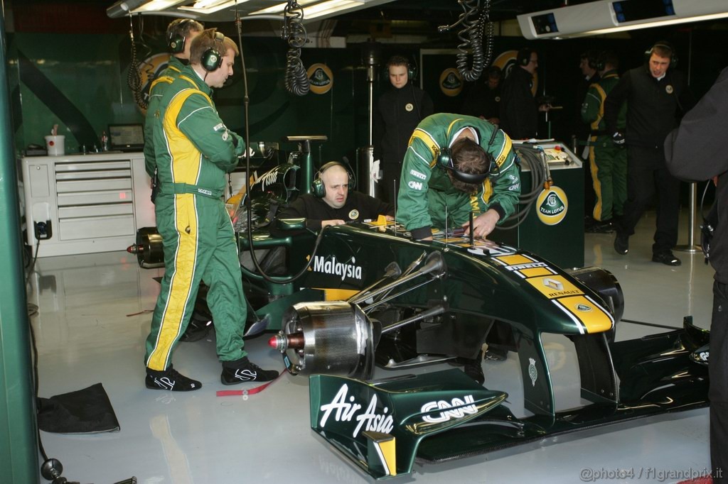 Barcelona Test Febbraio 2011, 18.02.2011- Heikki Kovalainen (FIN), Team Lotus, TL11 