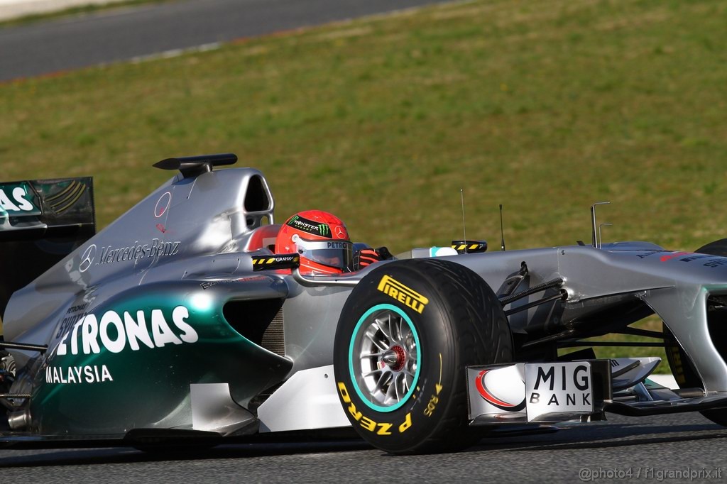 Barcelona Test Febbraio 2011, 18.02.2011- Michael Schumacher (GER), Mercedes GP Petronas F1 Team, MGP W02 