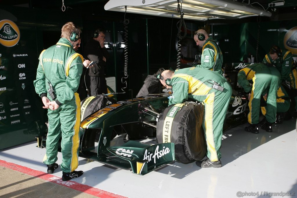 Barcelona Test Febbraio 2011, 18.02.2011- Heikki Kovalainen (FIN), Team Lotus, TL11 