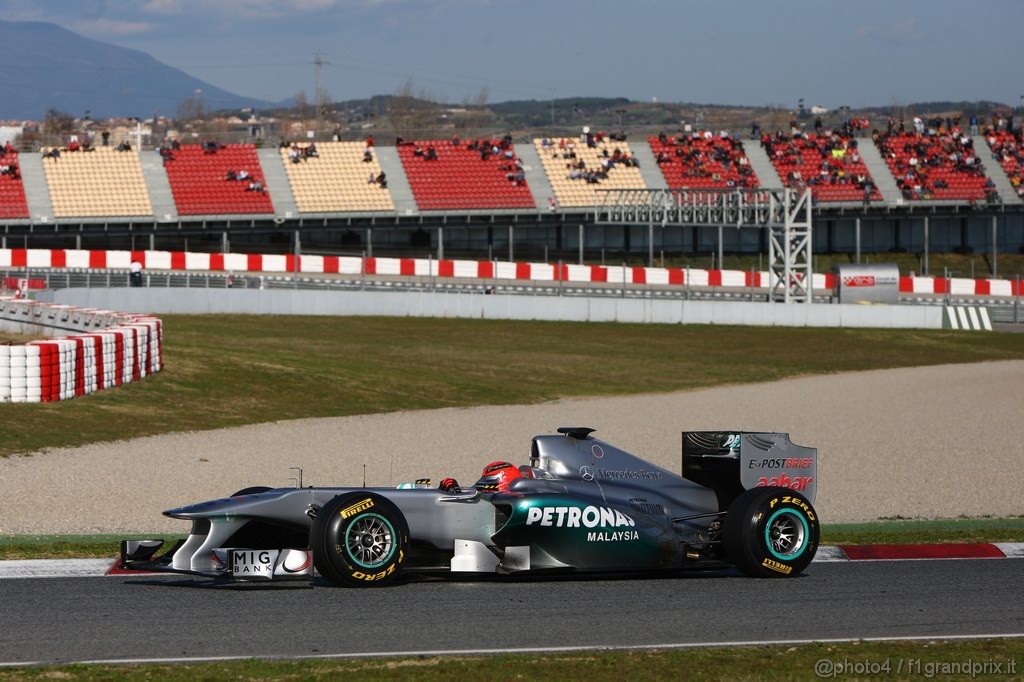 Barcelona Test Febbraio 2011, 18.02.2011- Michael Schumacher (GER), Mercedes GP Petronas F1 Team, MGP W02 