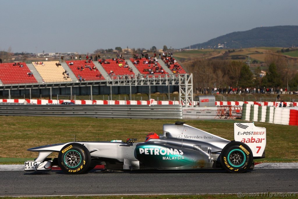 Barcelona Test Febbraio 2011, 18.02.2011- Michael Schumacher (GER), Mercedes GP Petronas F1 Team, MGP W02 