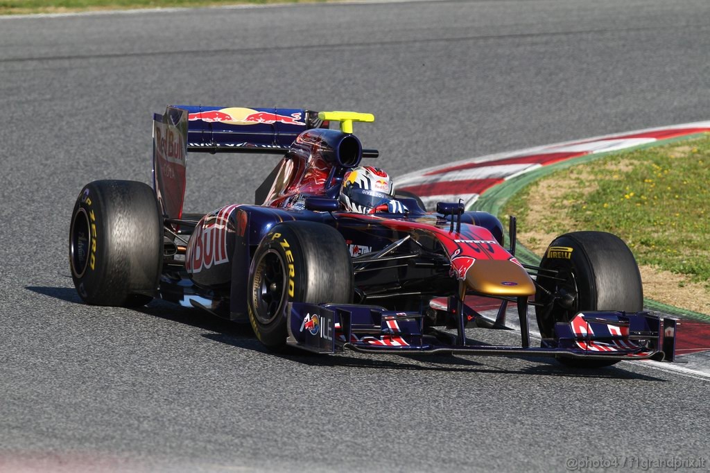 Barcelona Test Febbraio 2011, 19.02.2011- Jaime Alguersuari (SPA), Scuderia Toro Rosso, STR6 