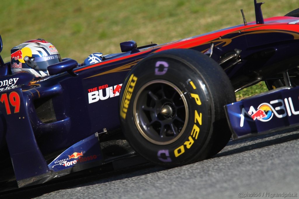 Barcelona Test Febbraio 2011, 19.02.2011- Jaime Alguersuari (SPA), Scuderia Toro Rosso, STR6 