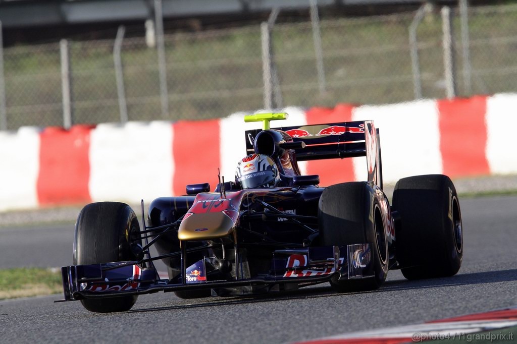 Barcelona Test Febbraio 2011, 19.02.2011- Jaime Alguersuari (SPA), Scuderia Toro Rosso, STR6 