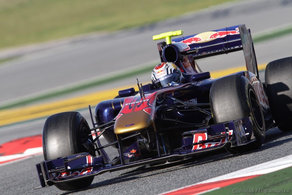 Barcelona Test Febbraio 2011, 19.02.2011- Jaime Alguersuari (SPA), Scuderia Toro Rosso, STR6 