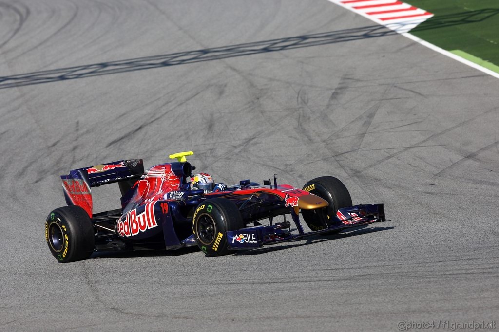 Barcelona Test Febbraio 2011, 19.02.2011- Jaime Alguersuari (SPA), Scuderia Toro Rosso, STR6 