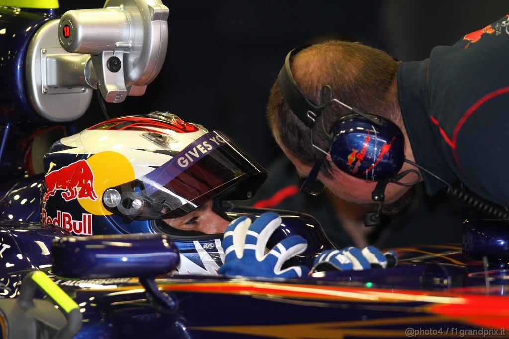 Barcelona Test Febbraio 2011, 19.02.2011- Jaime Alguersuari (SPA), Scuderia Toro Rosso, STR6 