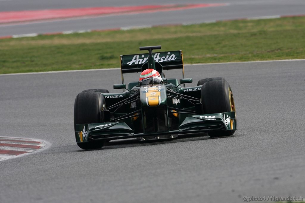 Barcelona Test Febbraio 2011, 20.02.2011- Jarno Trulli (ITA), Team Lotus, TL11 