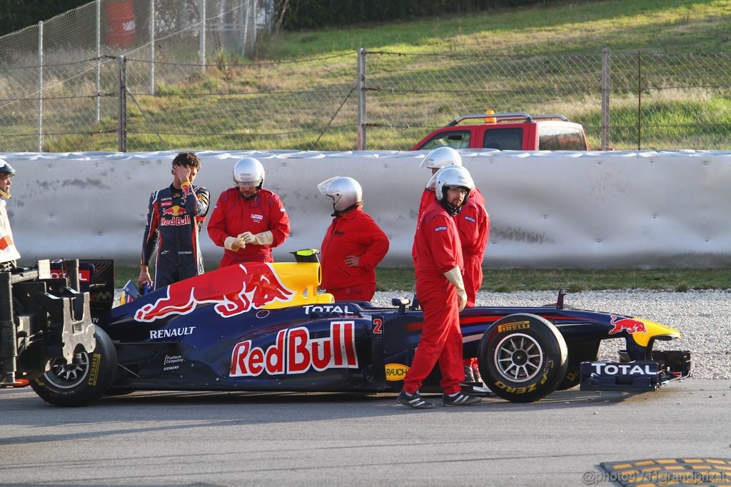 Barcelona Test Febbraio 2011, 20.02.2011- Mark Webber (AUS), Red Bull Racing, RB7  stopped in the track