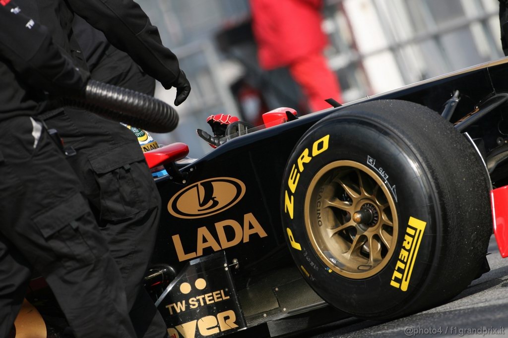 Barcelona Test Febbraio 2011, 20.02.2011- Vitaly Petrov (RUS), Lotus Renault GP, R31 