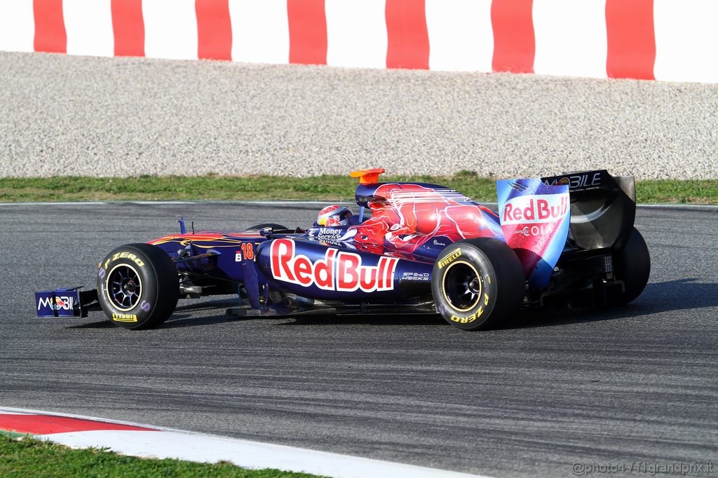 Barcelona Test Febbraio 2011, 21.02.2011- Sébastien Buemi (SUI), Scuderia Toro Rosso, STR6 