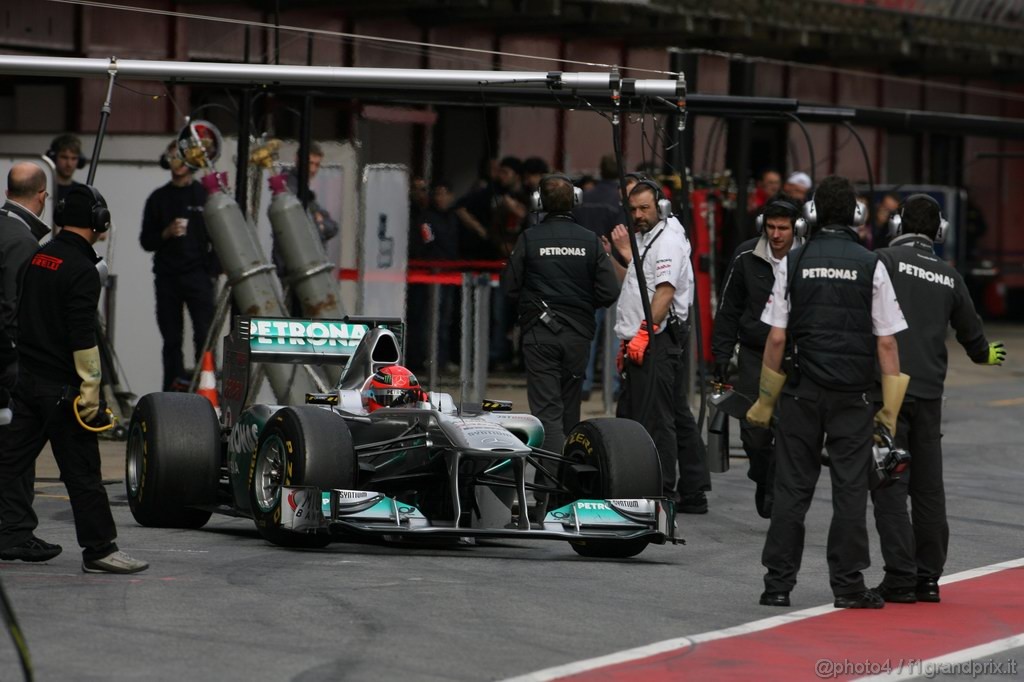 Barcelona Test Febbraio 2011, 21.02.2011 - Michael Schumacher (GER), Mercedes GP Petronas F1 Team, MGP W02 