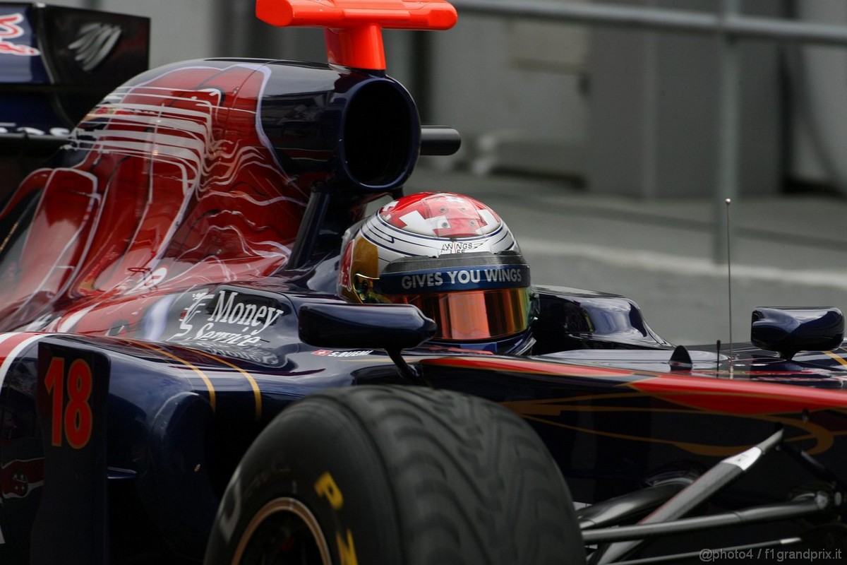 Barcelona Test Marzo 2011, 08.03.2011- Sébastien Buemi (SUI), Scuderia Toro Rosso, STR6 
